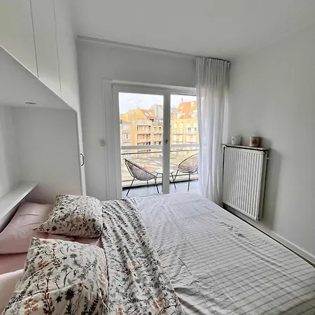 Apartment Huswell - Cozy Near The & Shops With Terrace Knokke-Heist