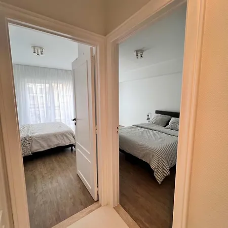 Huswell - Cozy Near The & Shops With Terrace Apartment